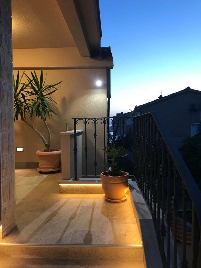 Top View Residence Hvar Town Buitenkant foto